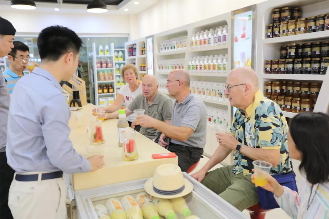 金達(dá)咖啡飲品城-新中式茶飲開(kāi)創(chuàng) 金達(dá)咖啡飲品城-新中式茶飲開(kāi)創(chuàng)